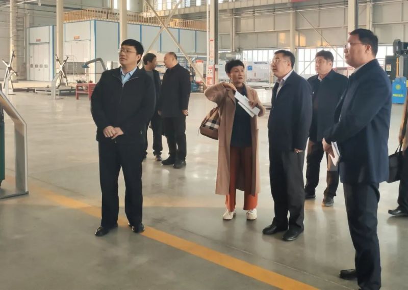 安陽市副市長王新亭一行調研獵鷹制造中心